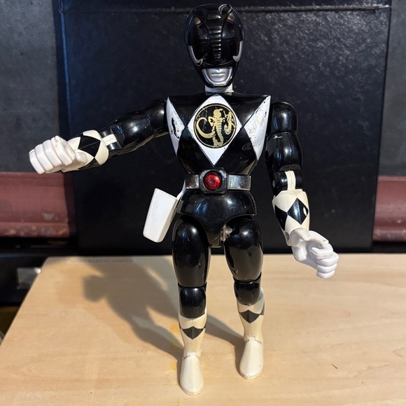 Vintage 1994 Bandai karate kicking Power Ranger - Picture 1 of 6